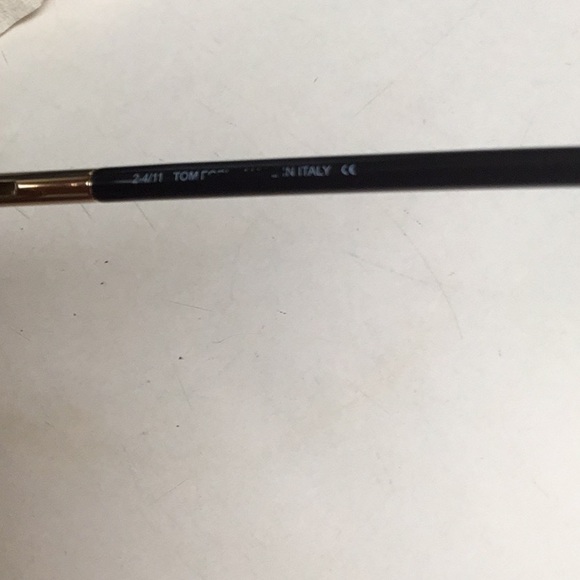 Tom Ford - Picture 2 of 3